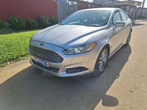 Ford Fusion 2017 Gris