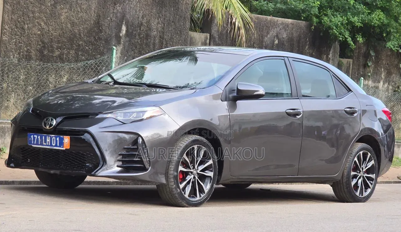 Toyota Corolla 2017 Gris
