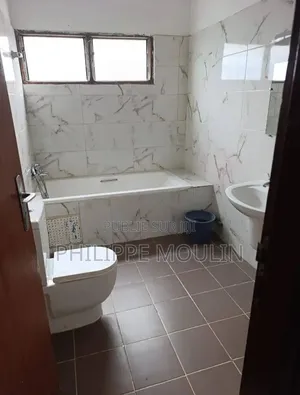 6chbre Duplex dans Elite Immobilier, Cocody à Vendre
