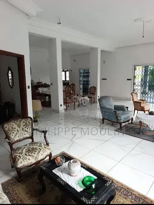 6chbre Duplex dans Elite Immobilier, Cocody à Vendre