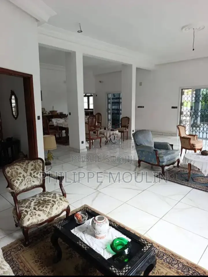 6chbre Duplex dans Elite Immobilier, Cocody à Vendre