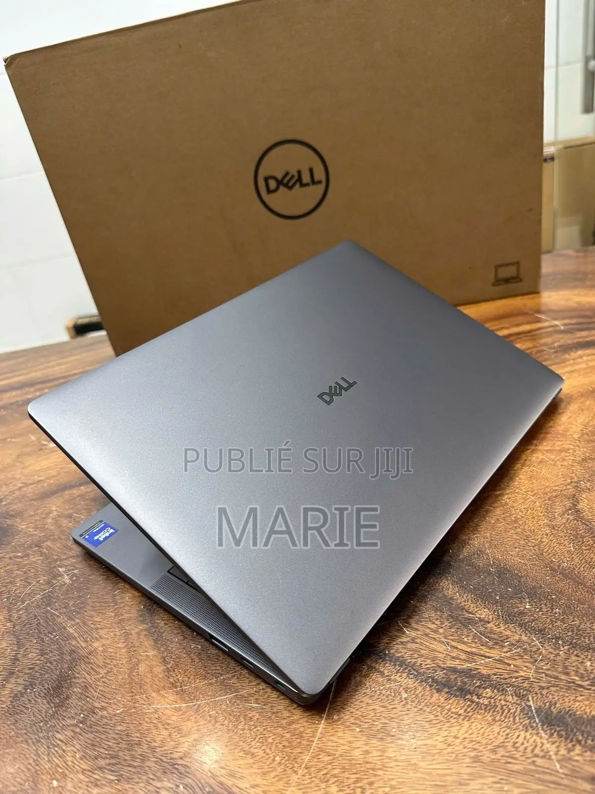 Nouveau Dell Latitude 5400 24GB Intel Core i9 HDD 512GB