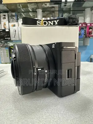 Appareil Photo Hybride Sony Zv-E10 Ii + 16-50/3,5-5,6 Ii