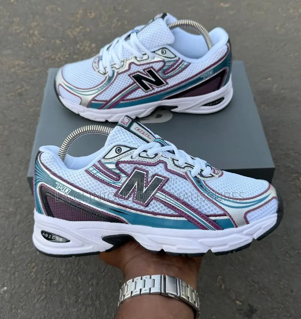 New Balance 740
