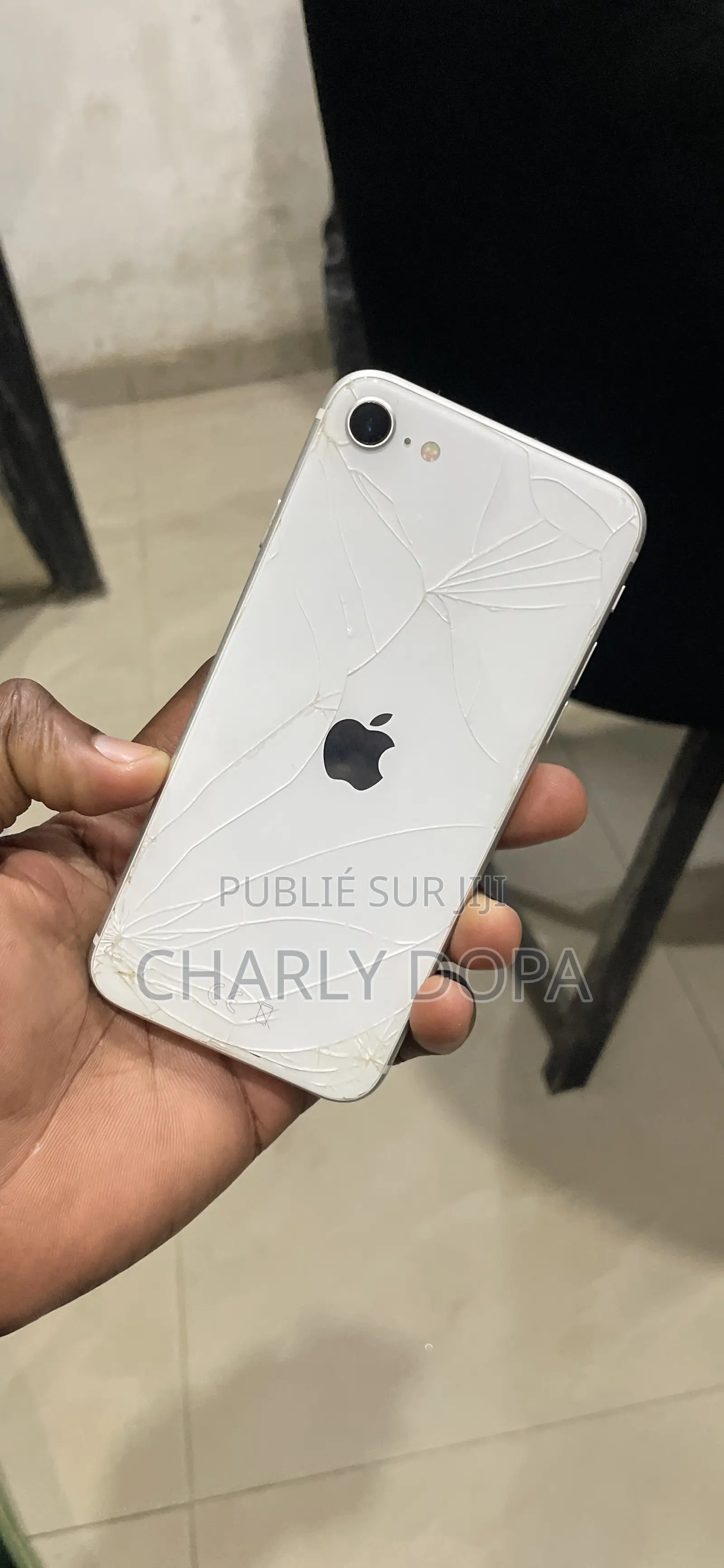 Apple iPhone SE (2020) 64 GB Blanc