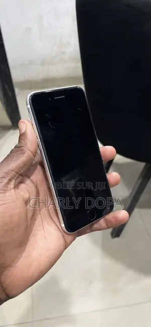 Apple iPhone SE (2020) 64 GB Blanc