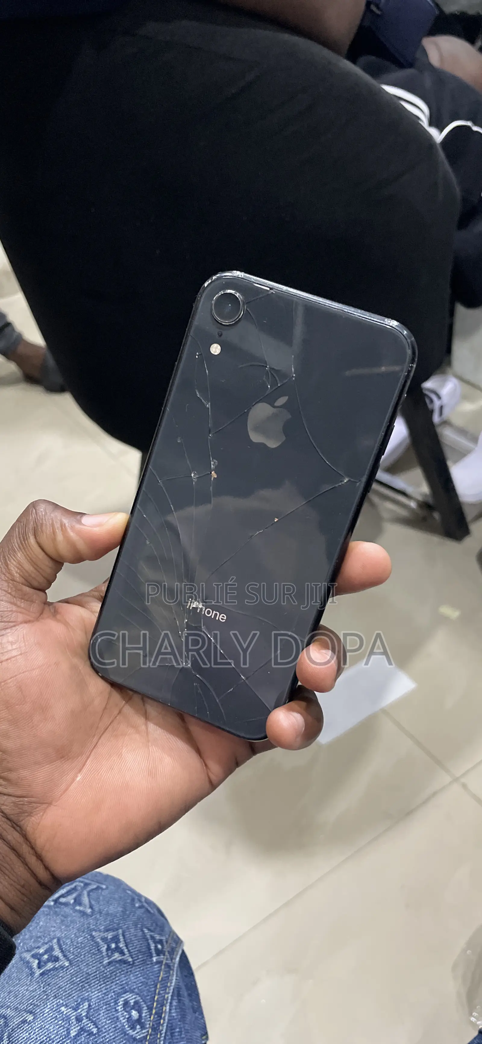 Apple iPhone XR 64 GB Noir