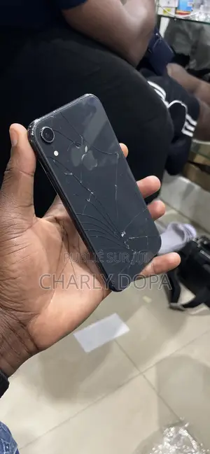 Apple iPhone XR 64 GB Noir