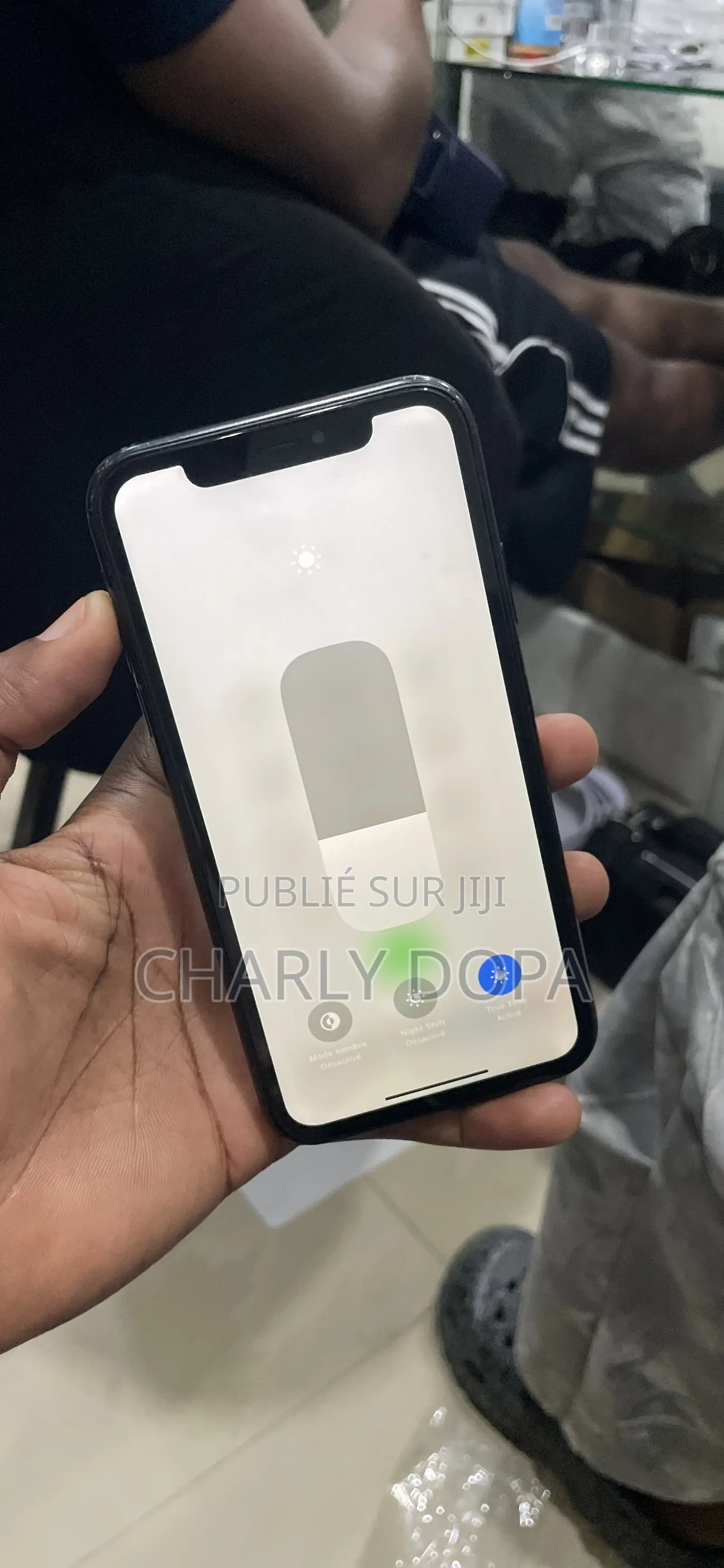 Apple iPhone XR 64 GB Noir