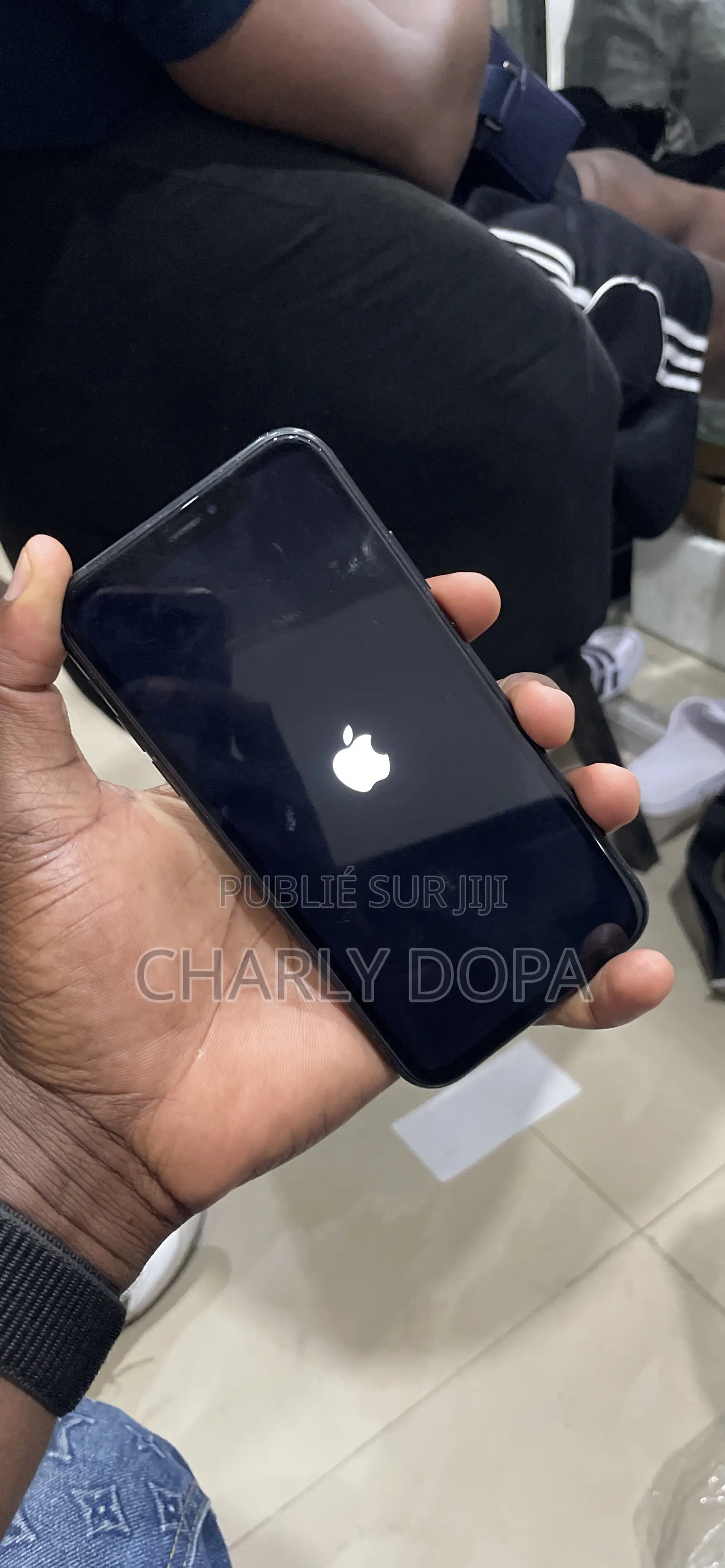Apple iPhone XR 64 GB Noir