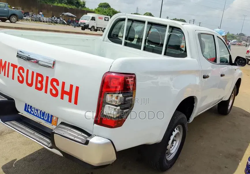 Mitsubishi L200 2021 Blanc