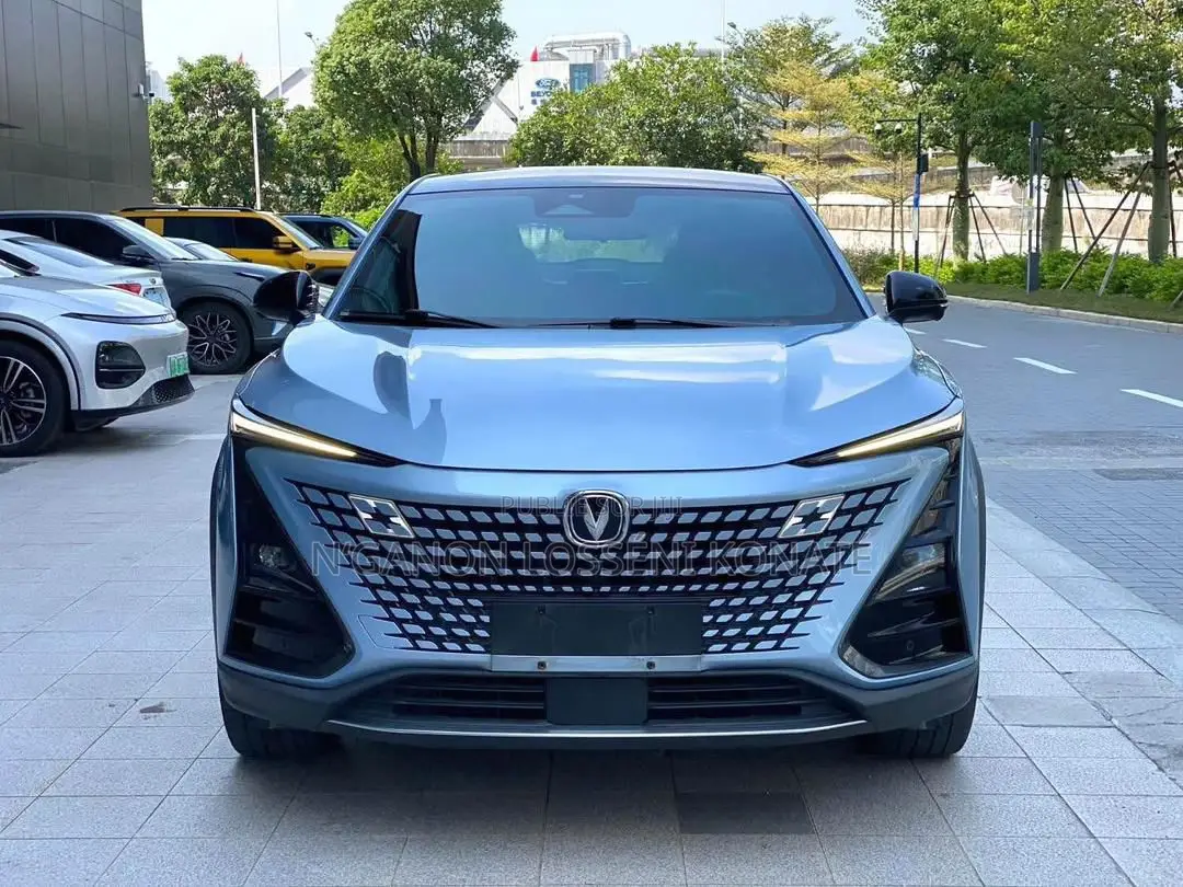 Changan UNI-T 1.5 FWD 2022 Gris