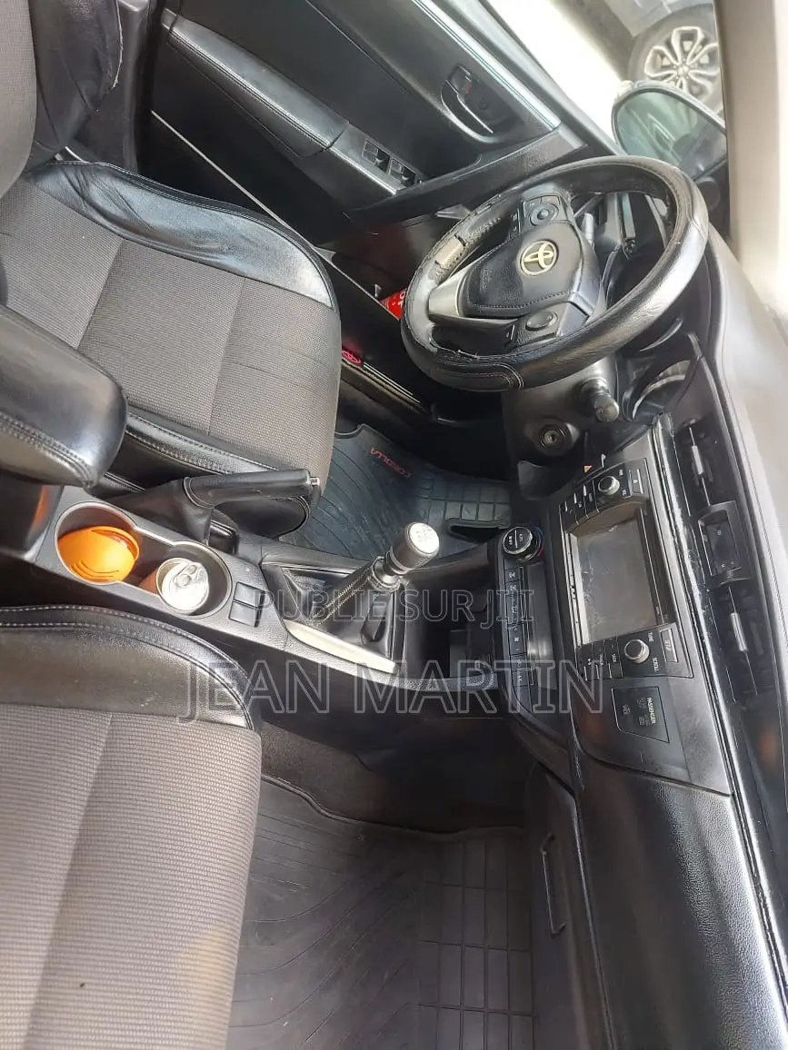 Toyota Corolla 2014 Noir