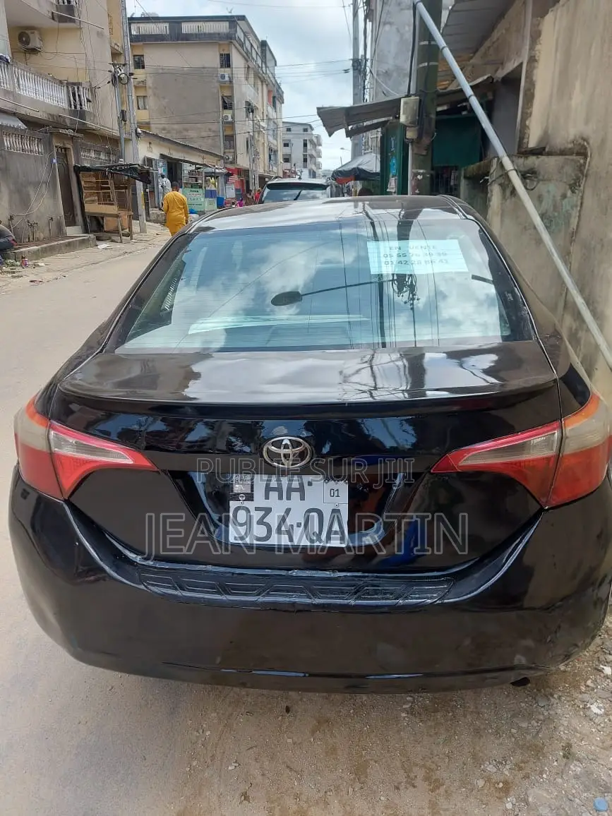 Toyota Corolla 2014 Noir