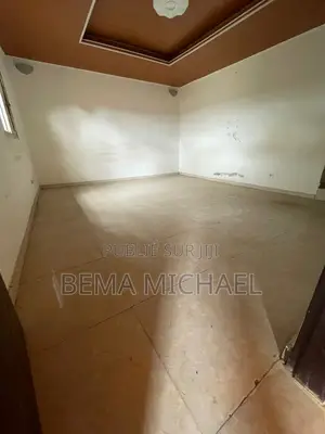 3chbre Villa dans Villa Basse 4 Pièces, Bingerville à Louer