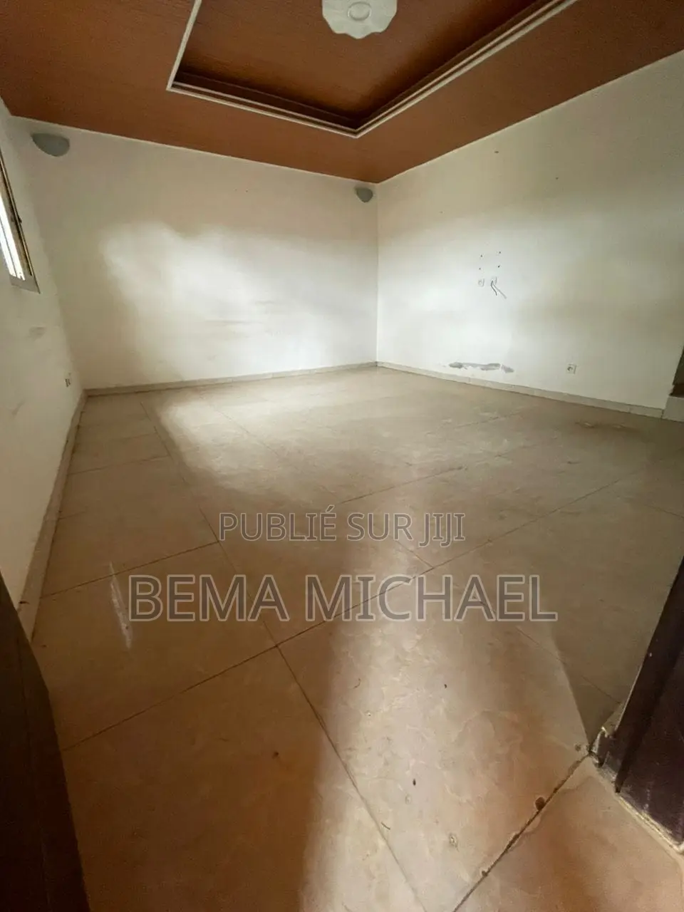 3chbre Villa dans Villa Basse 4 Pièces, Bingerville à Louer