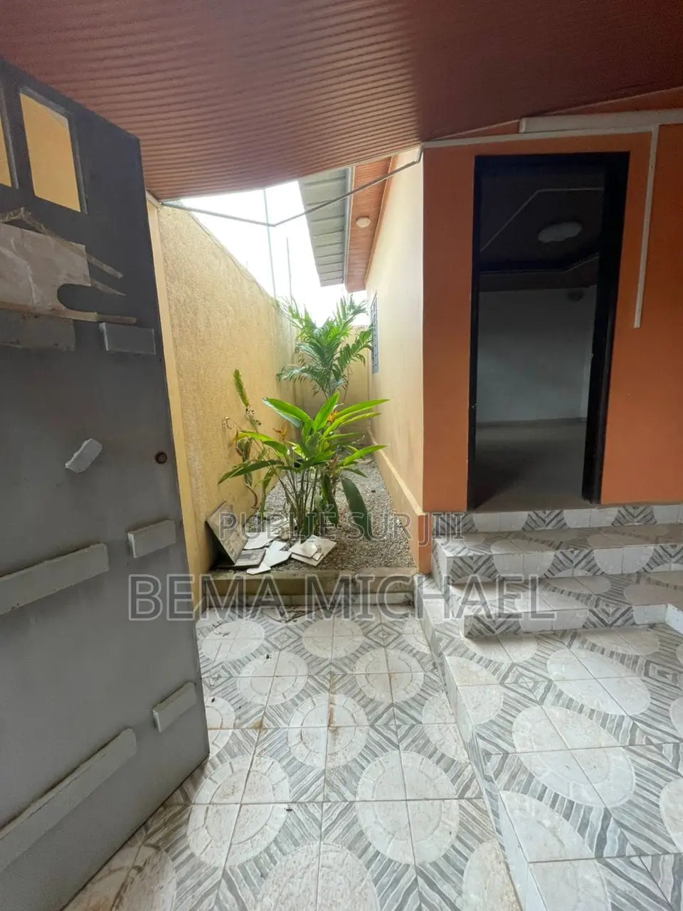 3chbre Villa dans Villa Basse 4 Pièces, Bingerville à Louer