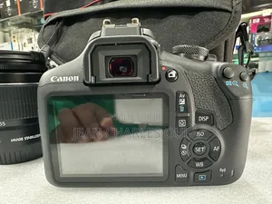 Canon Eos 2000d + Canon 18-55mm