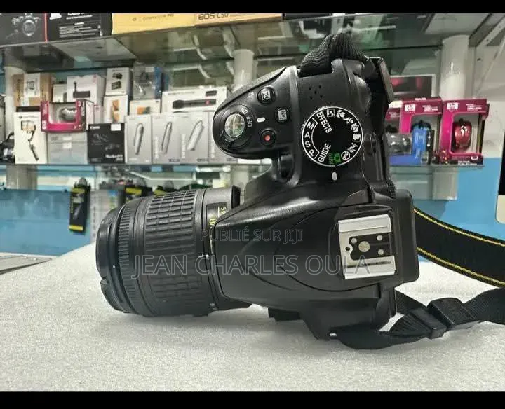 Nikon D3300 + Objectif 18-55mm
