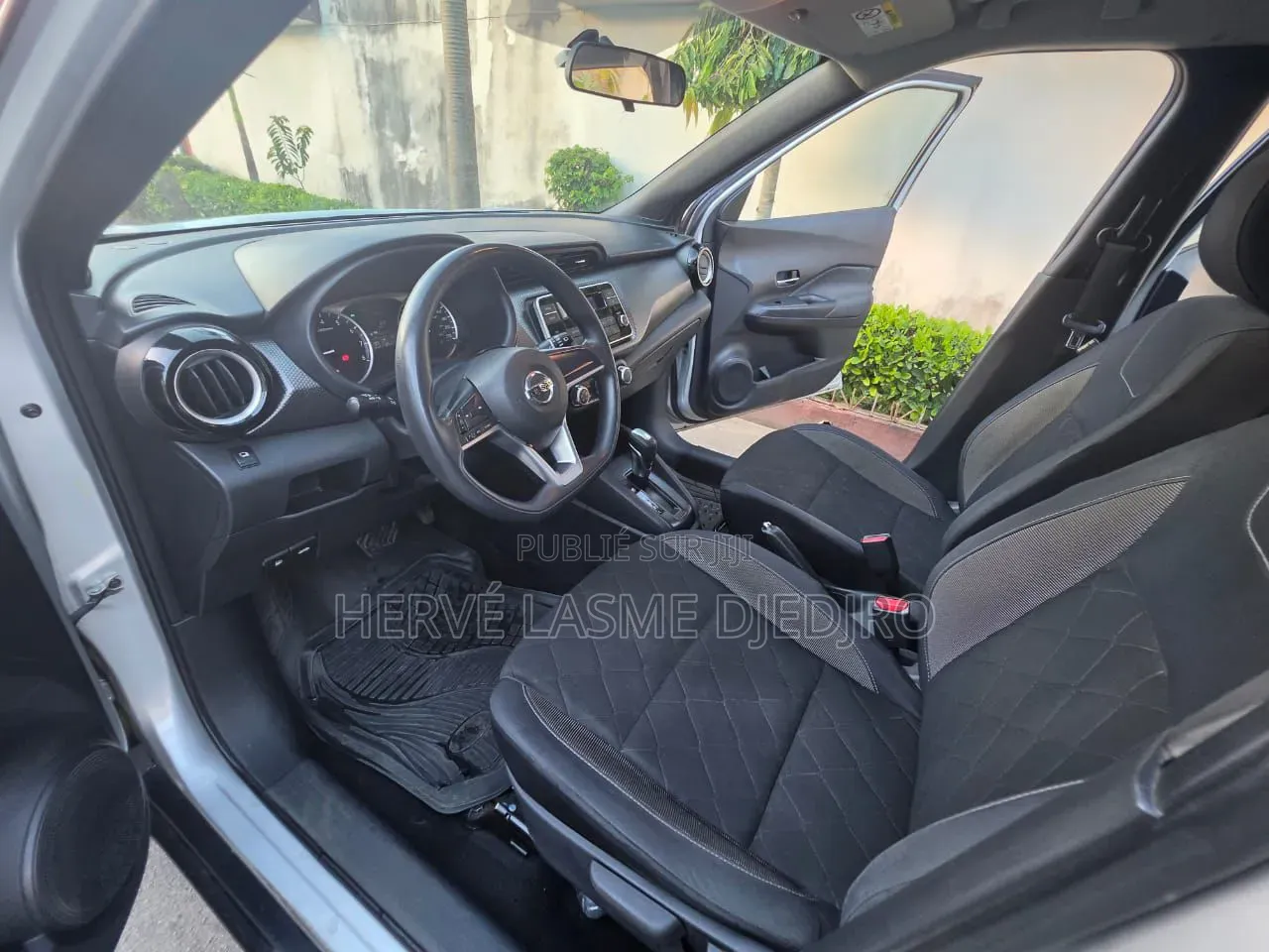 Nissan Kicks 2024 Gris