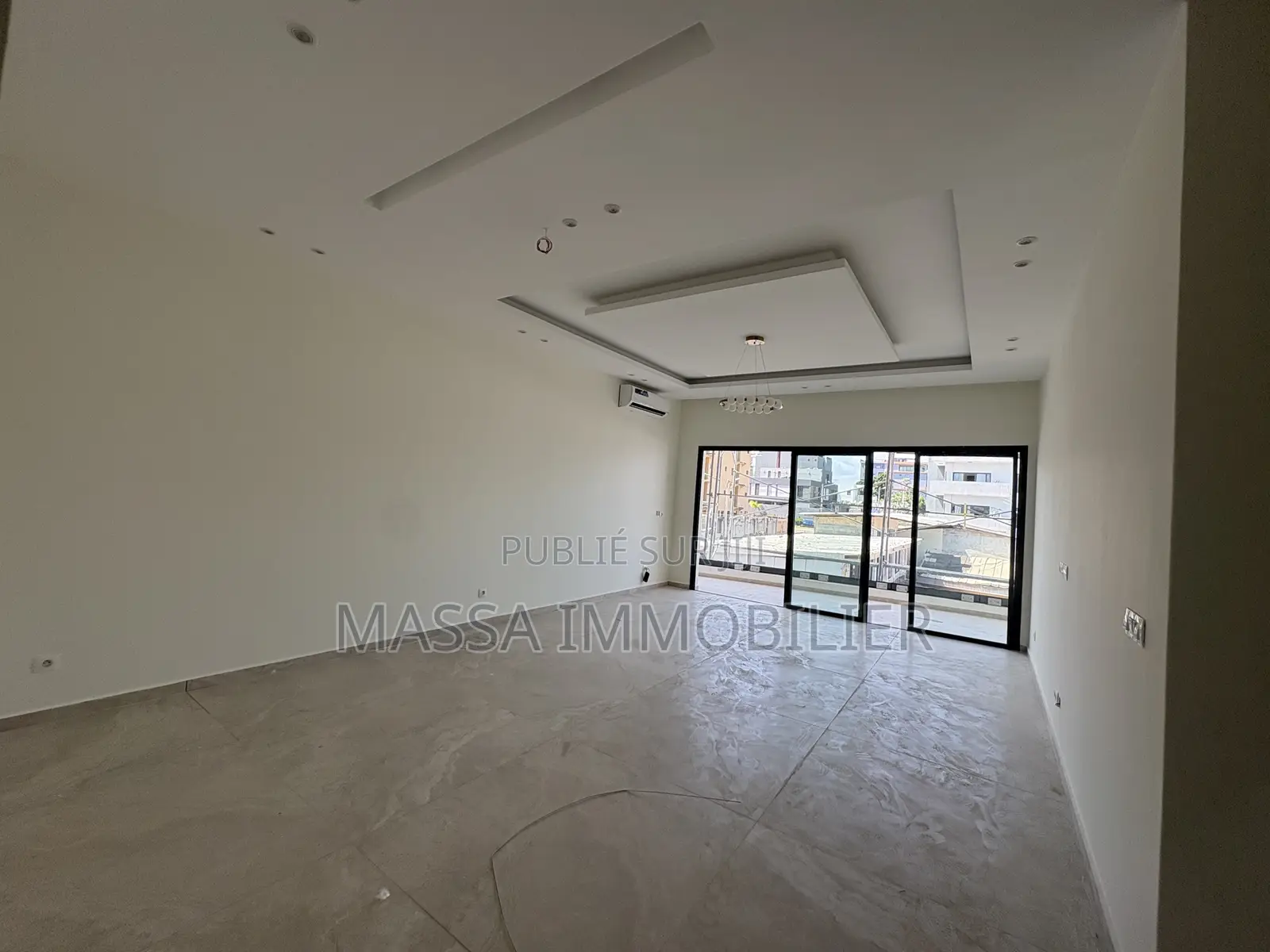 2chbre Appartement dans Massa Immobilier, Cocody à Louer
