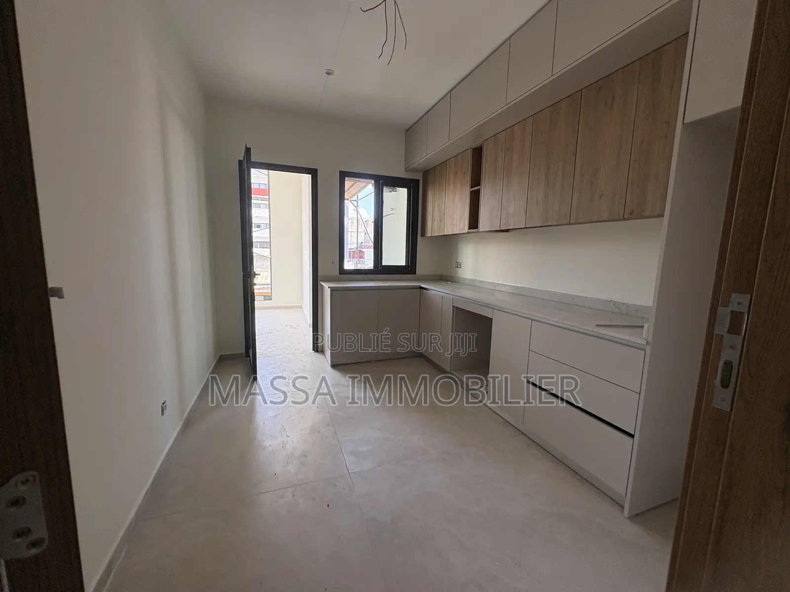 2chbre Appartement dans Massa Immobilier, Cocody à Louer