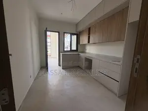 2chbre Appartement dans Massa Immobilier, Cocody à Louer