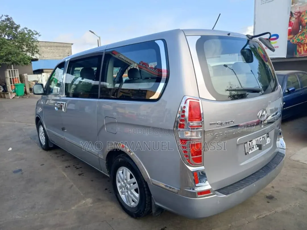 Hyundai H1 2018 Noir