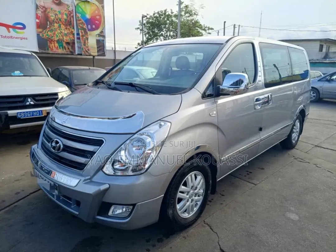 Hyundai H1 2018 Noir