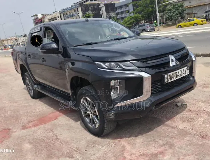 Mitsubishi L200 2013 Noir