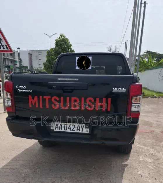 Mitsubishi L200 2013 Noir