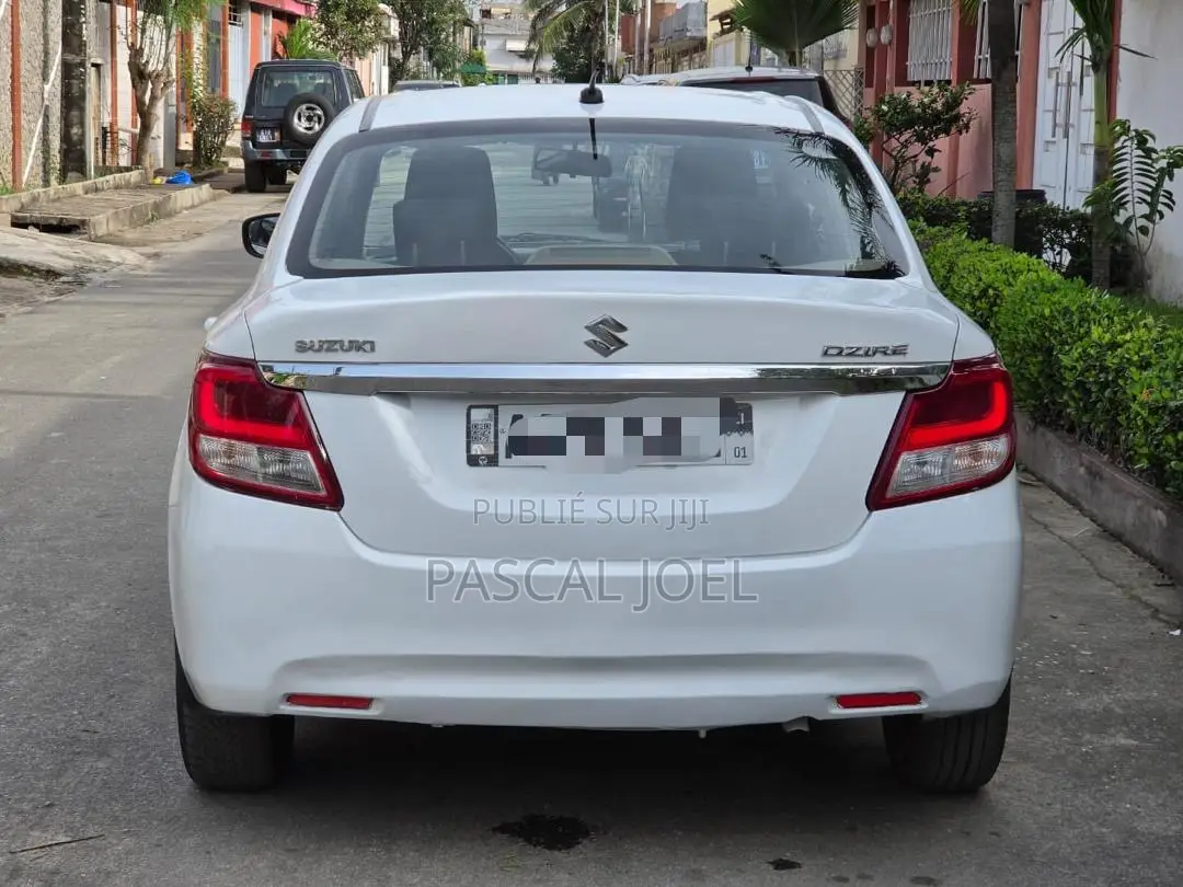 Suzuki Dzire 2023 Blanc