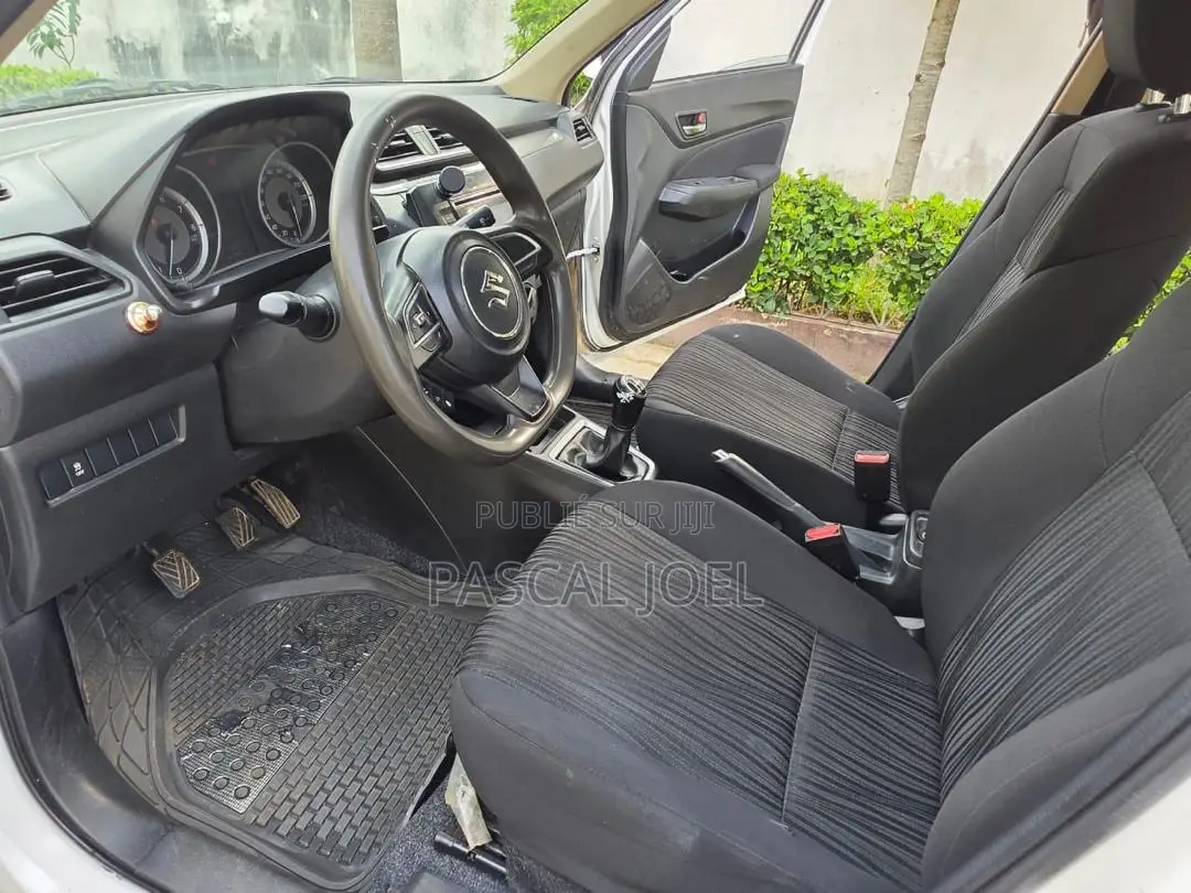 Suzuki Dzire 2023 Blanc