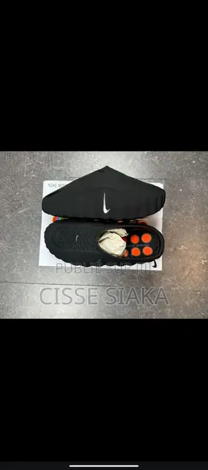 Vente De Vêtements Chaussures Montre Maillot