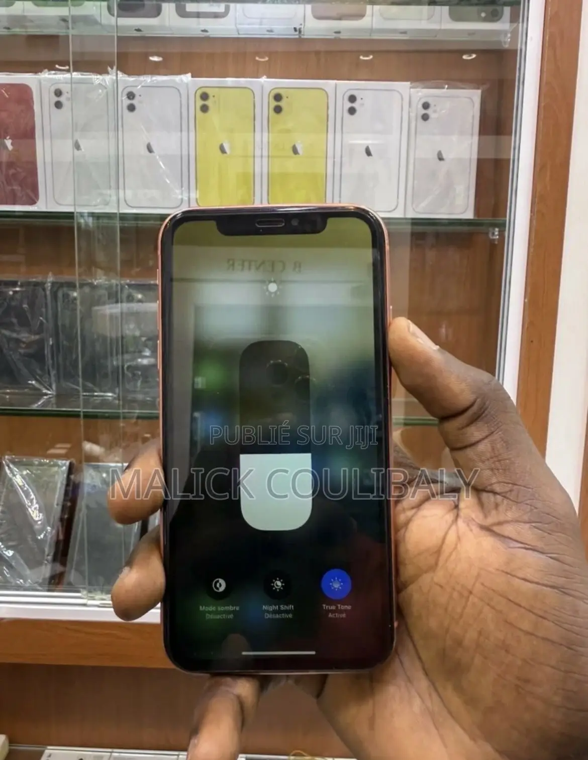 Nouveau Apple iPhone XR 64 GB Orange