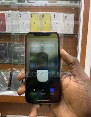 Nouveau Apple iPhone XR 64 GB Orange