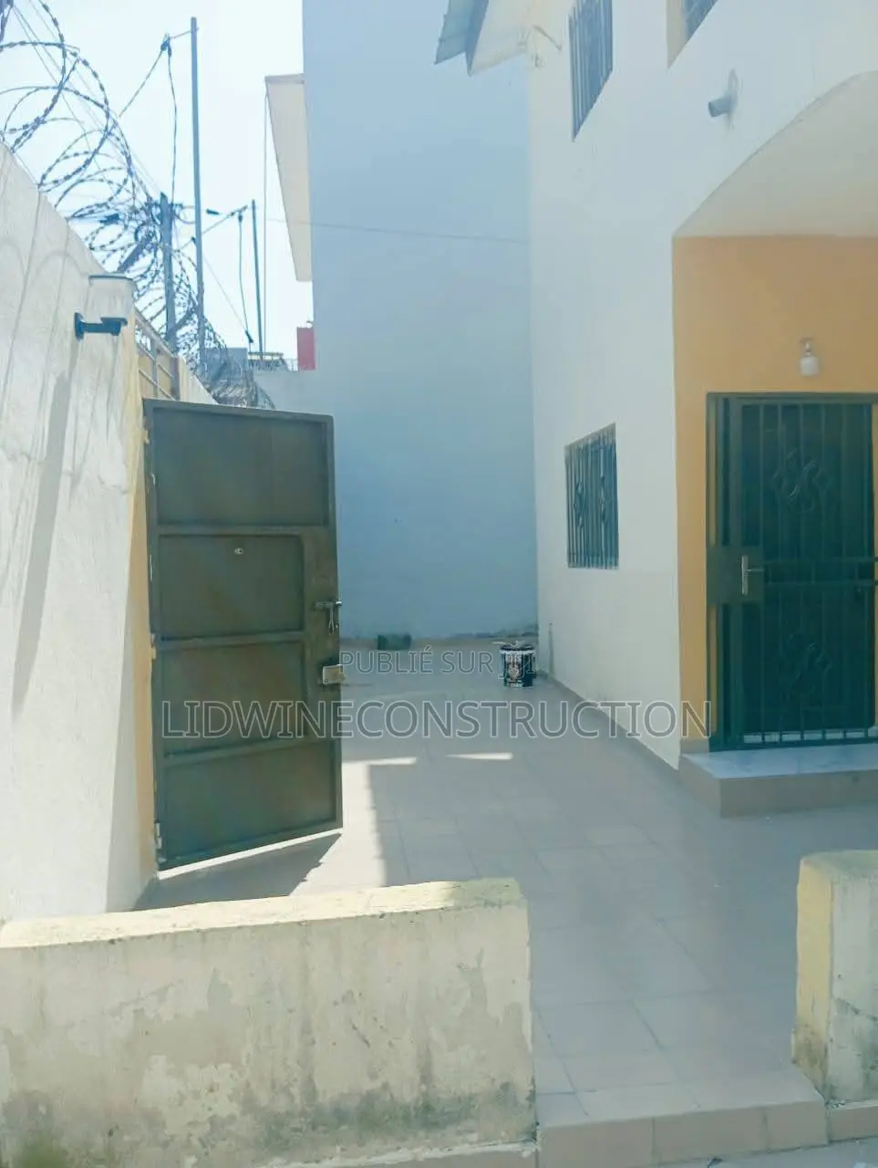 3chbre Duplex dans Bingerville à Vendre