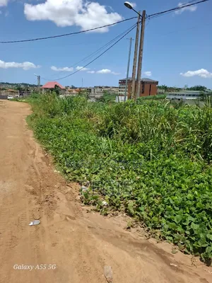 Terrain 300m2 À Bingerville-Akandjé