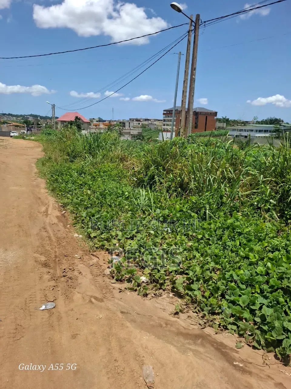 Terrain 300m2 À Bingerville-Akandjé