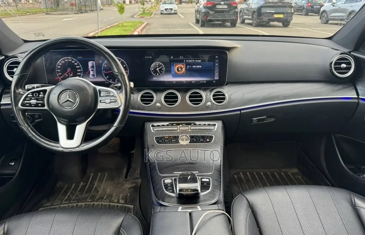 Mercedes-Benz E350 2021 Noir