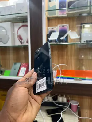 Apple iPhone 13 128 GB Noir