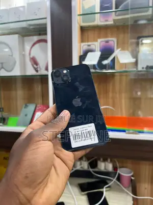 Apple iPhone 13 128 GB Noir