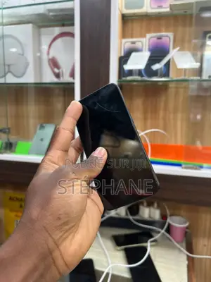 Apple iPhone 13 128 GB Noir