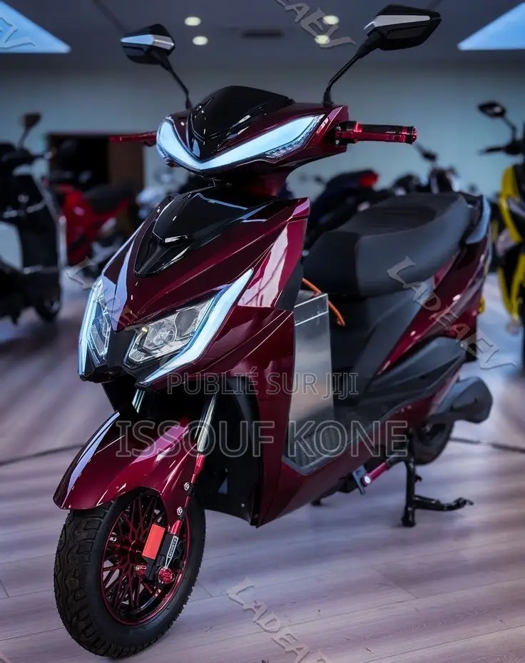 Nouveau TVS Apache 180 RTR 2025 Rouge