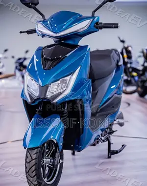 Nouveau TVS Apache 180 RTR 2025 Rouge