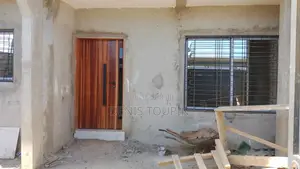 Duplex 6 Chambres+ Terrain Nu