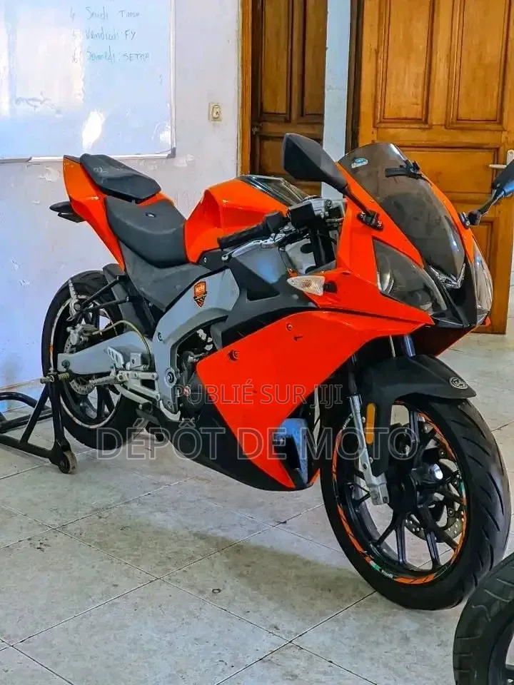 Nouveau Aprilia Autre 2025 Rouge