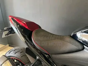Nouveau Suzuki GSX-S 2015 Rouge
