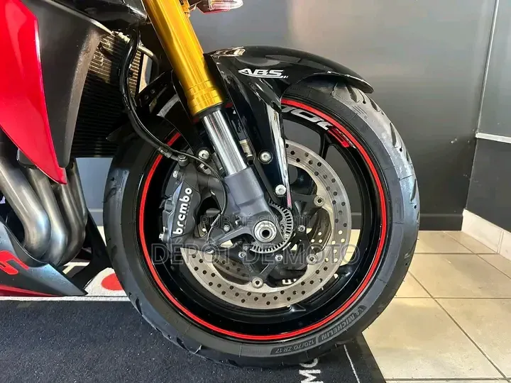 Nouveau Suzuki GSX-S 2015 Rouge