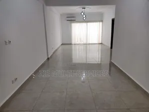 Meublé 4chbre Appartement dans Zié Multi-Service, Cocody à Vendre